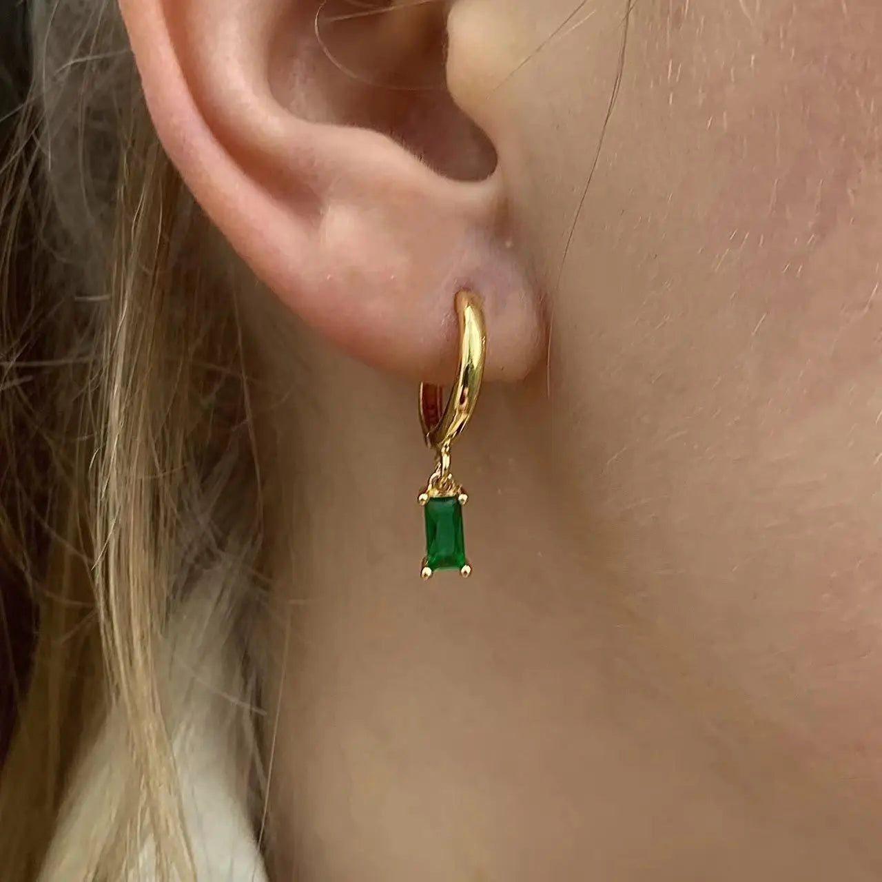 Boucles d'oreilles géométriques émeraude française en acier inoxydable pour femmes, accessoires de bijoux de fête, tendance, Zircon cristal, goutte d'eau L’AURA