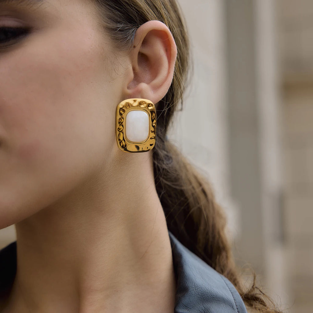 Youthway – boucles d'oreilles carrées classiques en résine pour femmes, bijoux imperméables en acier inoxydable plaqué or 18 carats, nouvelle collection L’AURA