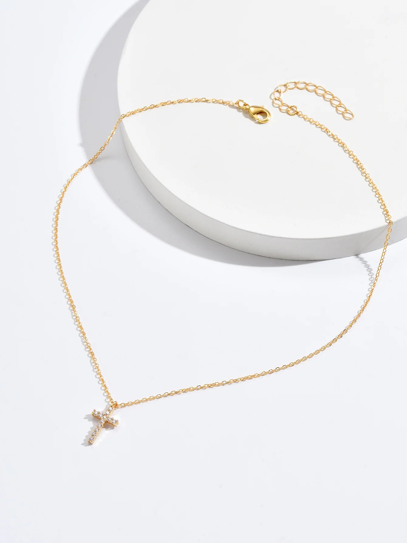 Collier Croix Zircon Chaîne Clavicule L’AURA