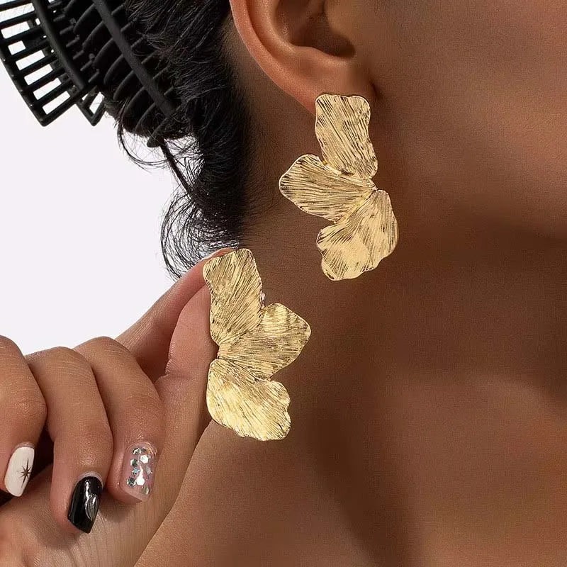 Boucles Pétale Texturé Doré L’AURA