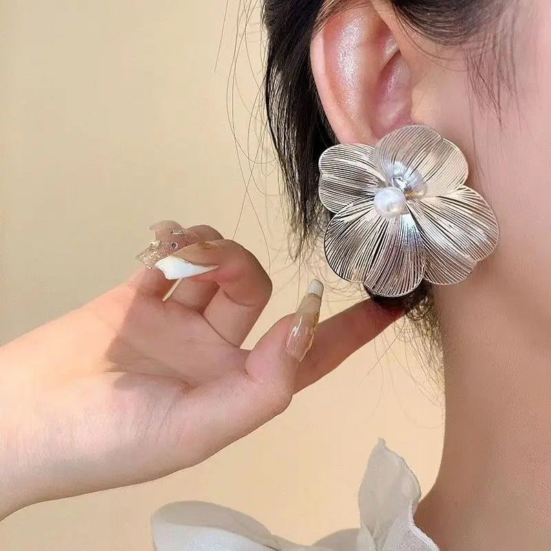 Boucles d'oreilles longues à pampilles en biscuits exagérées pour filles, boucles d'oreilles pendantes ChimFlower, personnalisées, bijoux de fête uniques L’AURA
