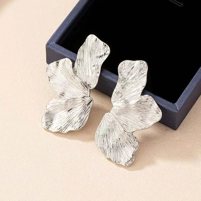 Boucles Pétale Texturé Doré L’AURA