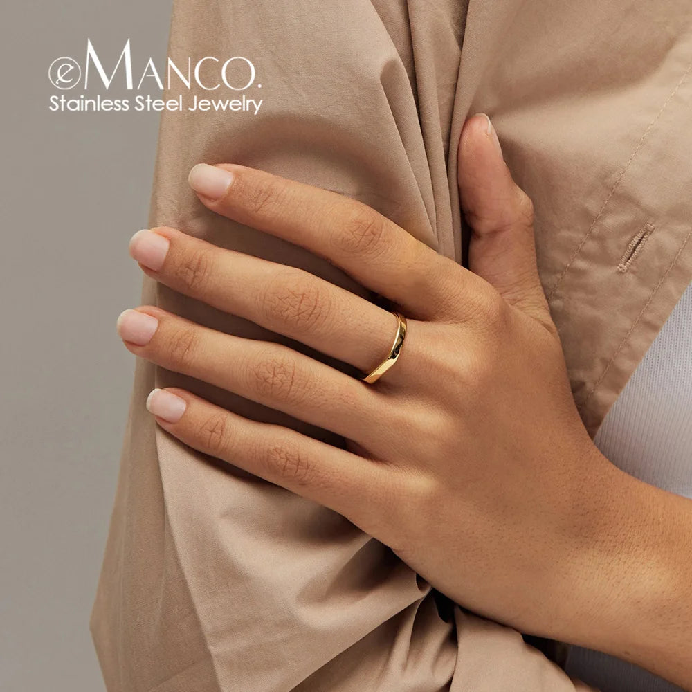 Bague signet carrée minimaliste en acier inoxydable eManco, fine et élégante, pour femme, bijoux fantaisie, cadeau.
