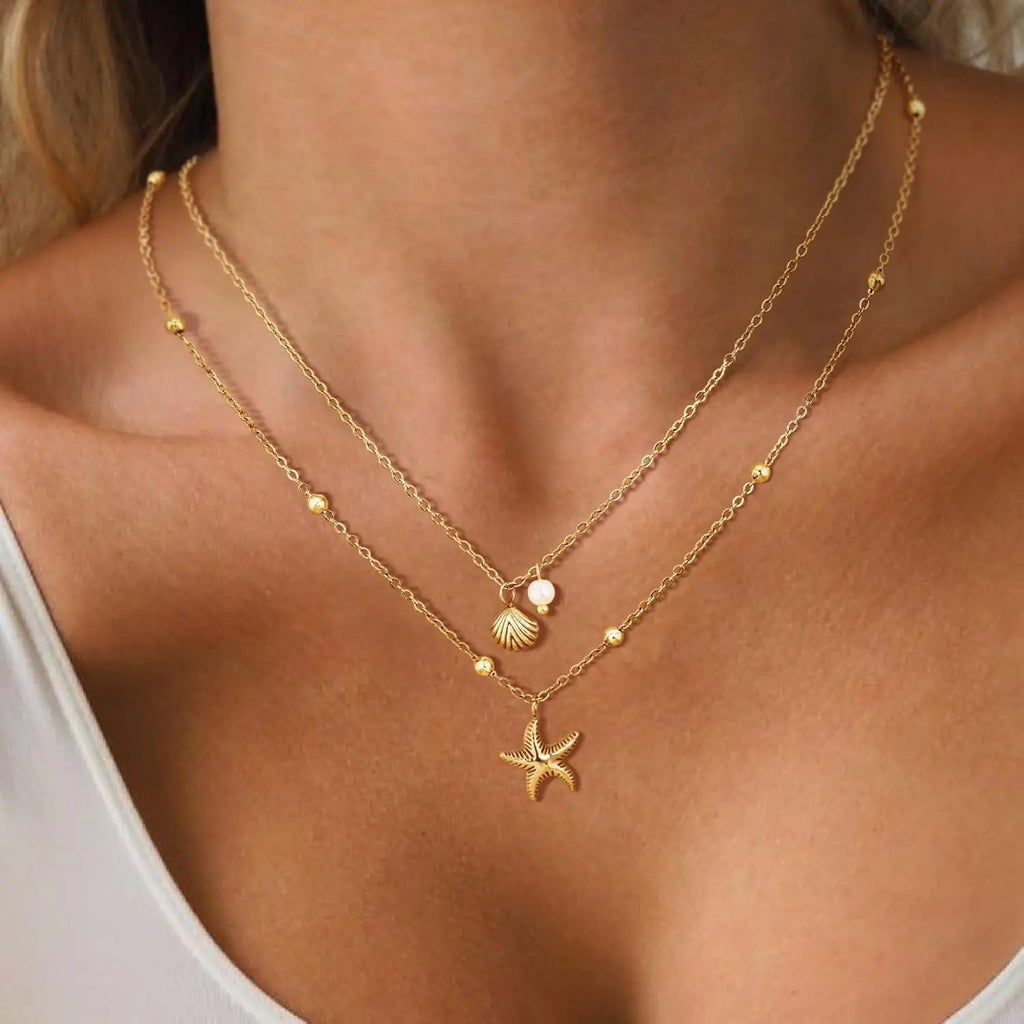 Collier de coquillage pour femmes, plaqué or 14 carats, en acier inoxydable, superposé, étoile de mer, conque, perle, collier à breloques, bijoux de plage d'été L’AURA