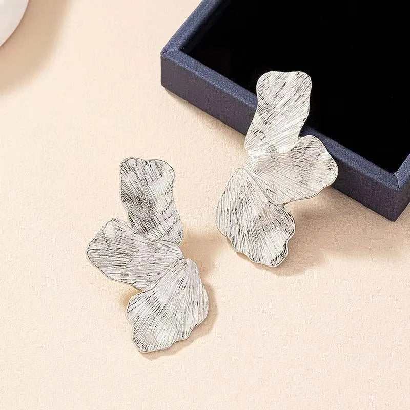 Boucles Pétale Texturé Doré L’AURA