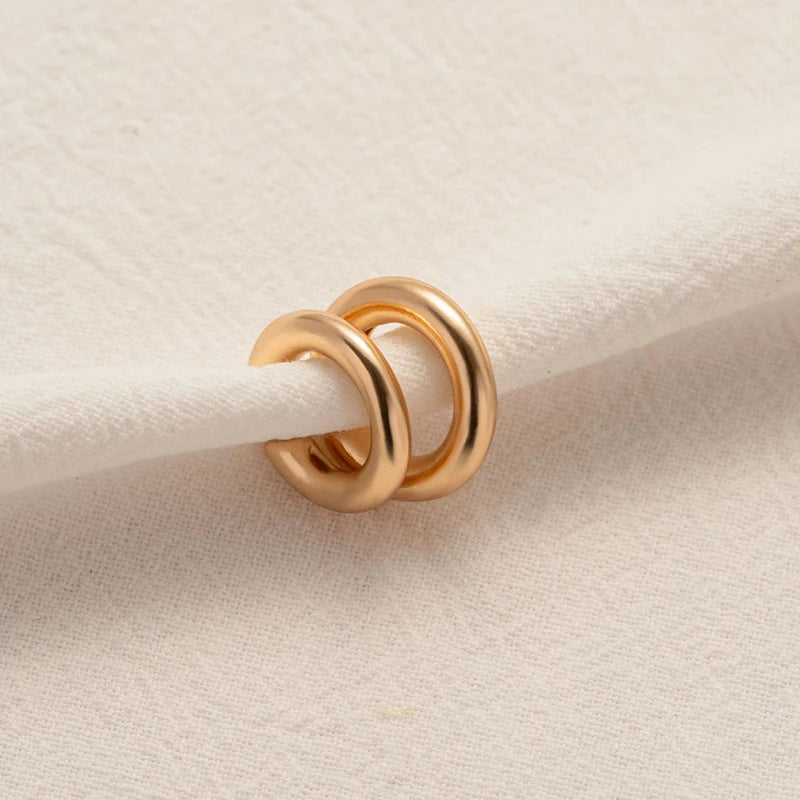 Boucles d'oreilles à Clip rondes et lisses en forme de C pour femmes, 2 pièces, légères, sans Piercing, Cartilage, manchette d'oreille, bijoux à usage quotidien L’AURA