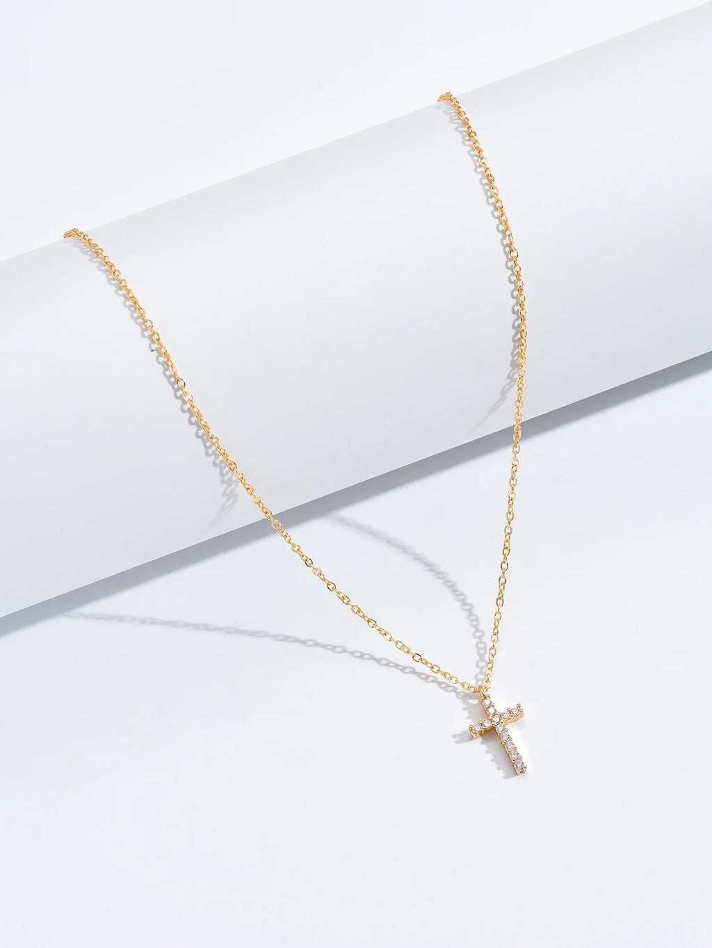 Collier Croix Zircon Chaîne Clavicule L’AURA