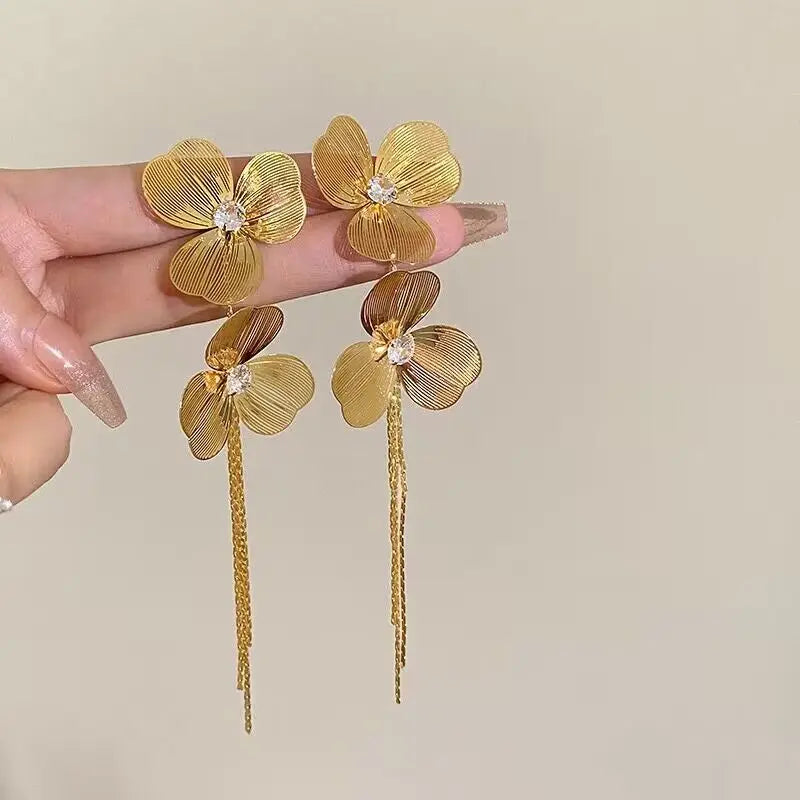 Boucles d'oreilles longues à pampilles en biscuits exagérées pour filles, boucles d'oreilles pendantes ChimFlower, personnalisées, bijoux de fête uniques L’AURA
