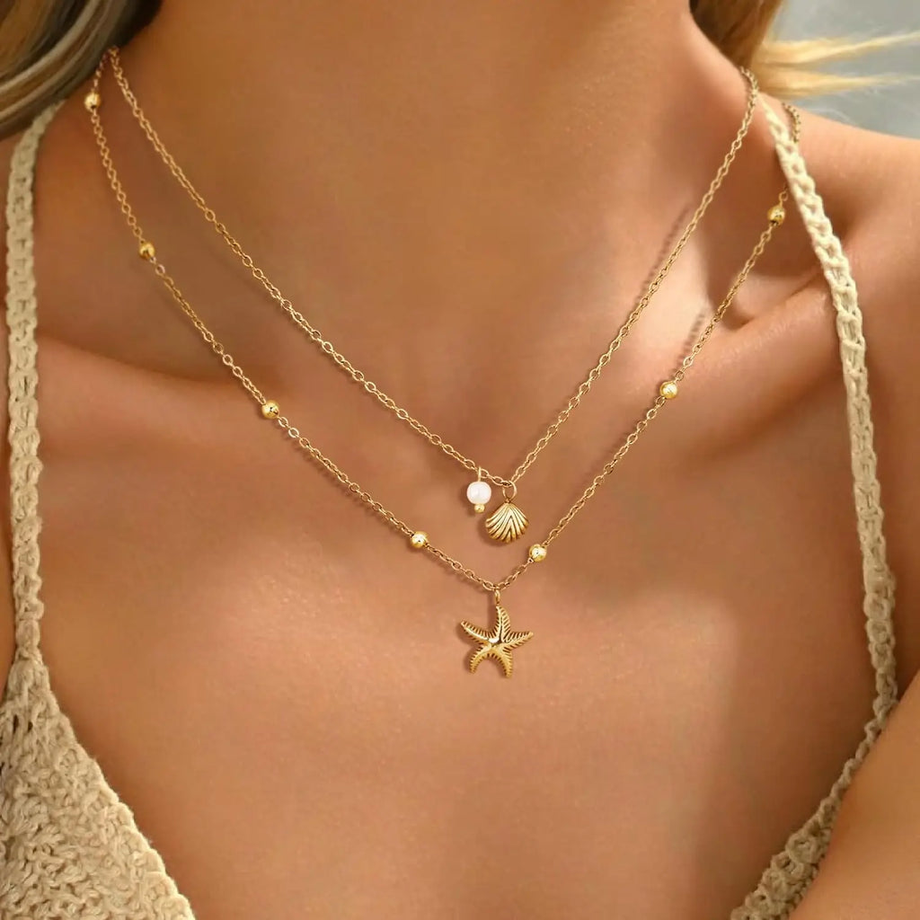Collier de coquillage pour femmes, plaqué or 14 carats, en acier inoxydable, superposé, étoile de mer, conque, perle, collier à breloques, bijoux de plage d'été L’AURA