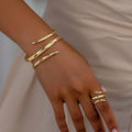 Ensemble de bijoux pour femmes, Bracelet épais européen et américain, couleur or, ligne géométrique, ensemble combiné de bagues, cadeau L’AURA