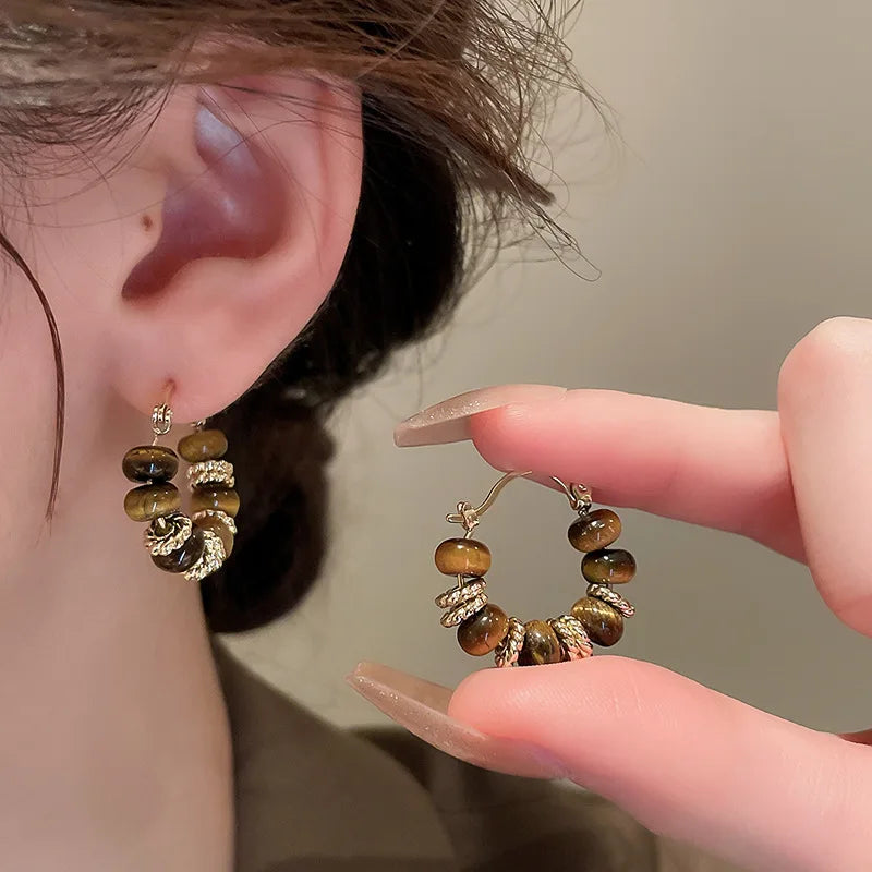 Boucles d'oreilles Vintage marron en forme de U pour femmes, créoles simples, tempérament, personnalité, mode féminine, bijoux 2026 L’AURA