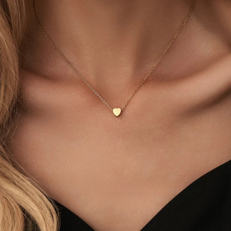 Colliers simples en acier inoxydable, pendentif en forme de cœur, pour femmes et filles, ras du cou délicat hypoallergénique en acier inoxydable