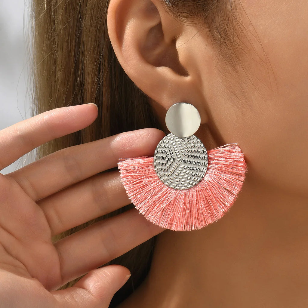 Mode bohème grand gland balancent blanc frange femme boucles d'oreilles boucles d'oreilles pour les femmes déclaration bijoux de mariage L’AURA