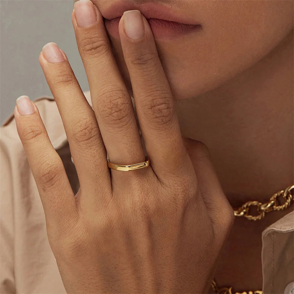 Bague signet carrée minimaliste en acier inoxydable eManco, fine et élégante, pour femme, bijoux fantaisie, cadeau.