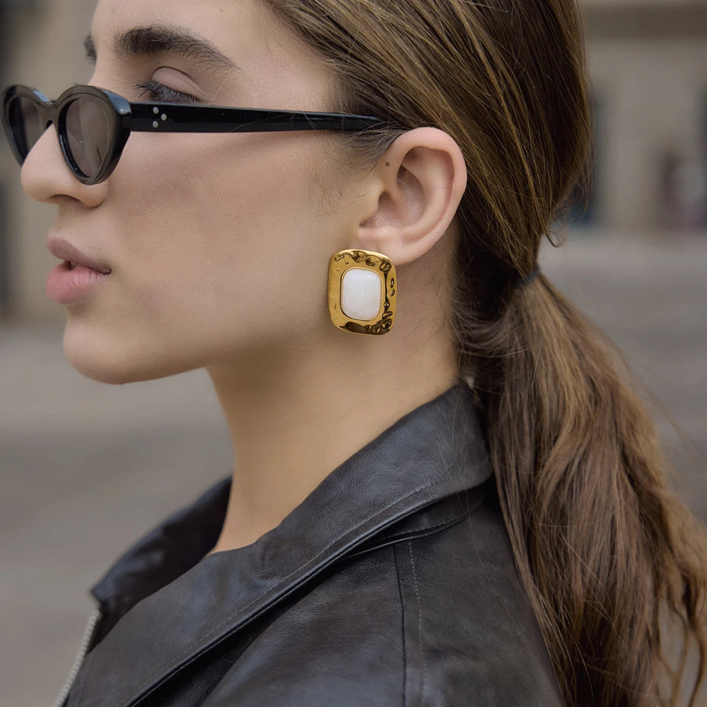 Youthway – boucles d'oreilles carrées classiques en résine pour femmes, bijoux imperméables en acier inoxydable plaqué or 18 carats, nouvelle collection L’AURA