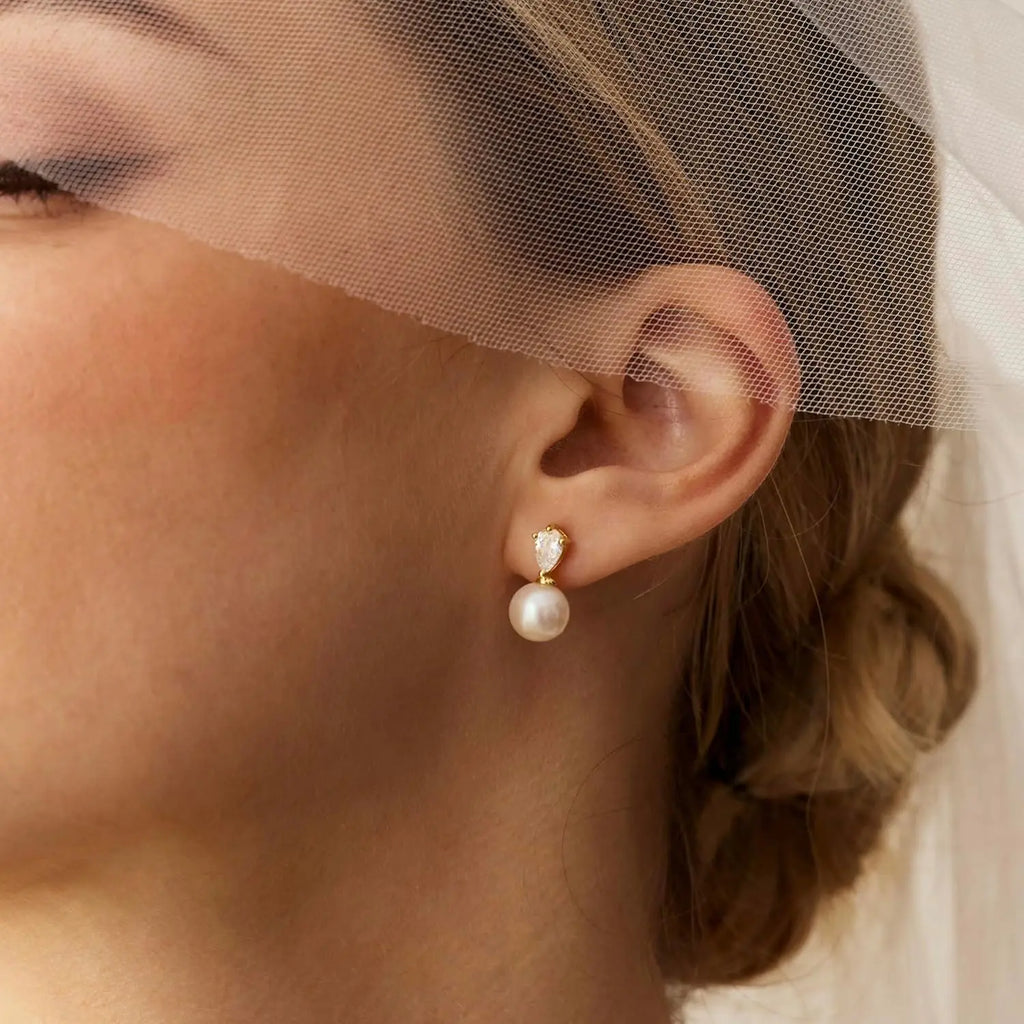 Boucles d'oreilles pendantes en perles dorées pour femme, plaqué or 14 carats, élégantes et simples, idéales pour mariage ou cérémonie, pour mariée tendance L’AURA