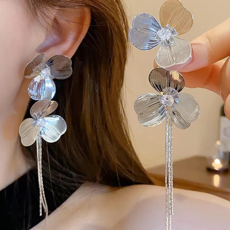Boucles d'oreilles longues à pampilles en biscuits exagérées pour filles, boucles d'oreilles pendantes ChimFlower, personnalisées, bijoux de fête uniques L’AURA