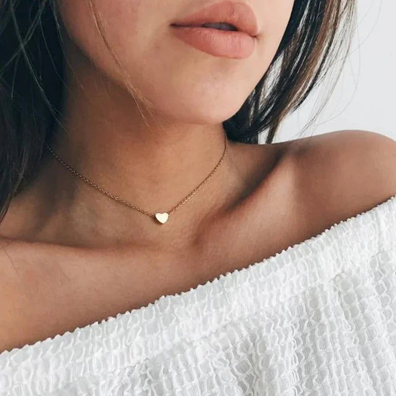 Colliers simples en acier inoxydable, pendentif en forme de cœur, pour femmes et filles, ras du cou délicat hypoallergénique en acier inoxydable