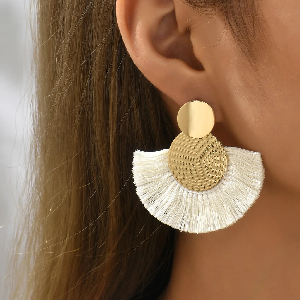 Mode bohème grand gland balancent blanc frange femme boucles d'oreilles boucles d'oreilles pour les femmes déclaration bijoux de mariage L’AURA