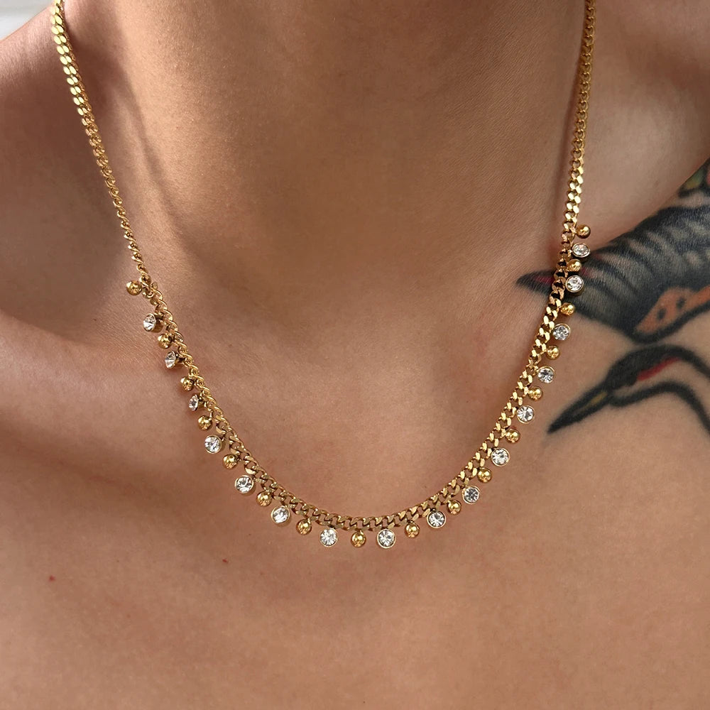 Collier élégant en acier inoxydable plaqué or 18 carats pour femmes, perles en pierre de verre, glands, étanche, réglable, cadeau L’AURA