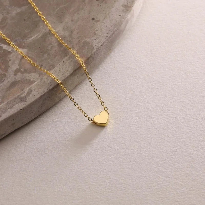 Colliers simples en acier inoxydable, pendentif en forme de cœur, pour femmes et filles, ras du cou délicat hypoallergénique en acier inoxydable
