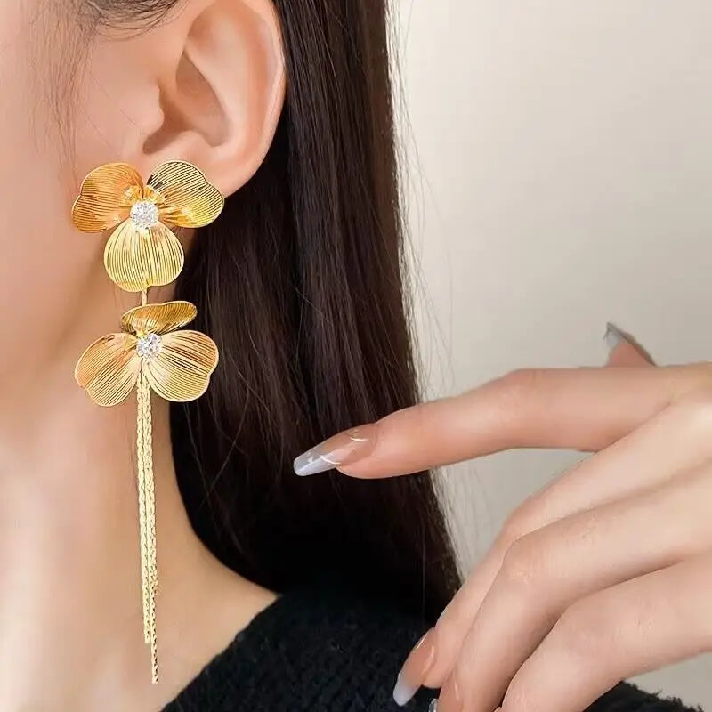 Boucles d'oreilles longues à pampilles en biscuits exagérées pour filles, boucles d'oreilles pendantes ChimFlower, personnalisées, bijoux de fête uniques L’AURA
